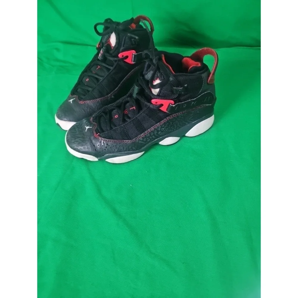Size 5.5 Youth- Jordan 6 Rings Bred Preowned